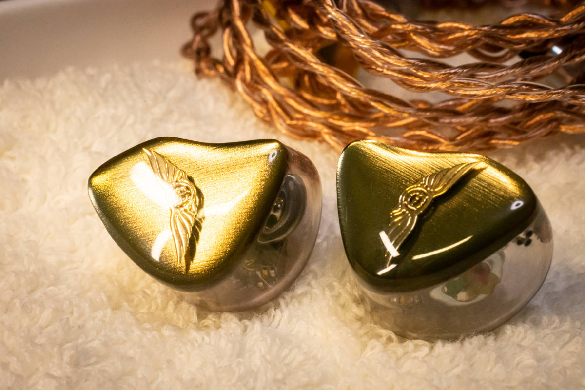 美品 EMPIRE EARS Legend X Japan Gold (Universal fit) エンパイア