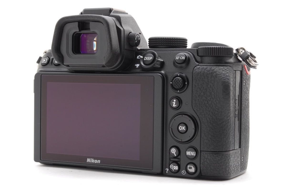 美品 ニコン Nikon Z5 ボディ・グリップ Z-GR1 付き シャッター回数