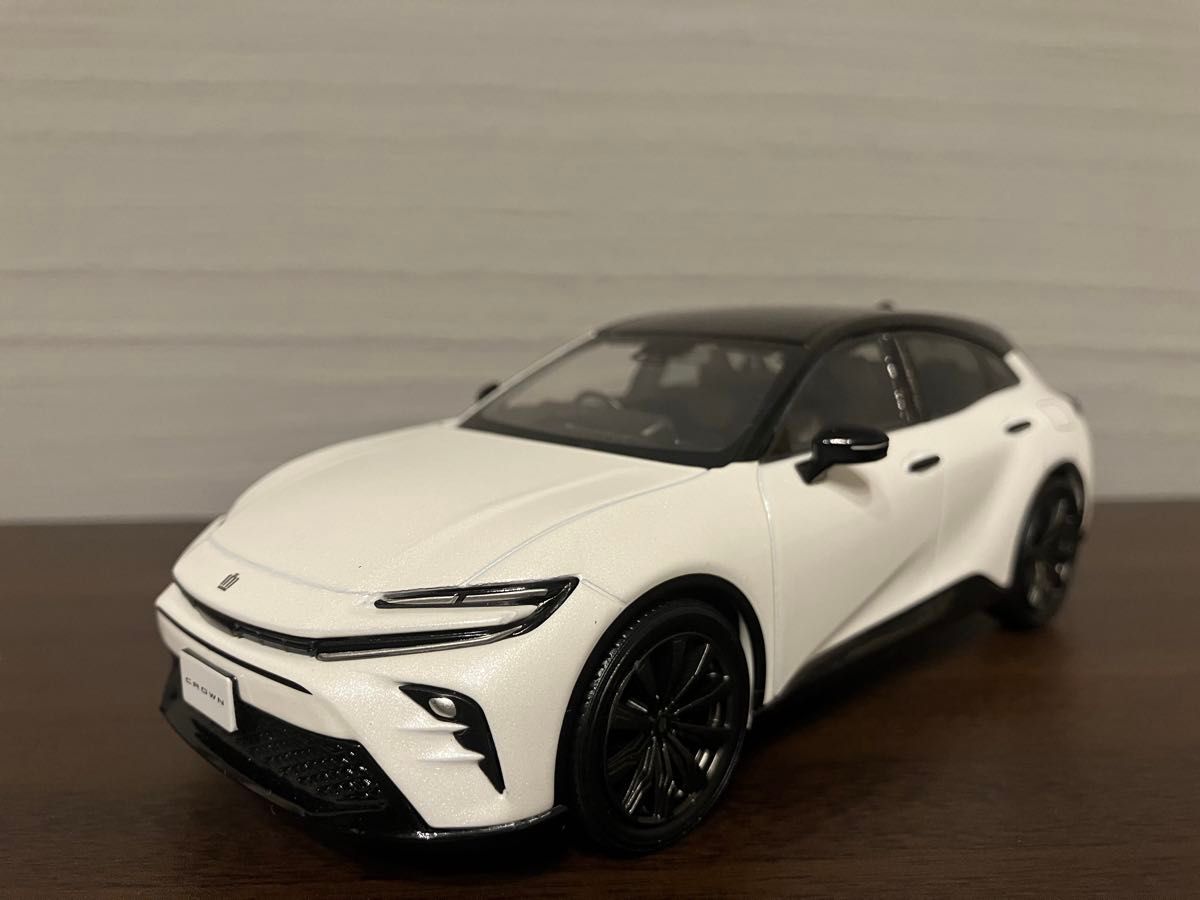 トヨタ 新型クラウンスポーツ HEV プレシャスホワイトパール カラー