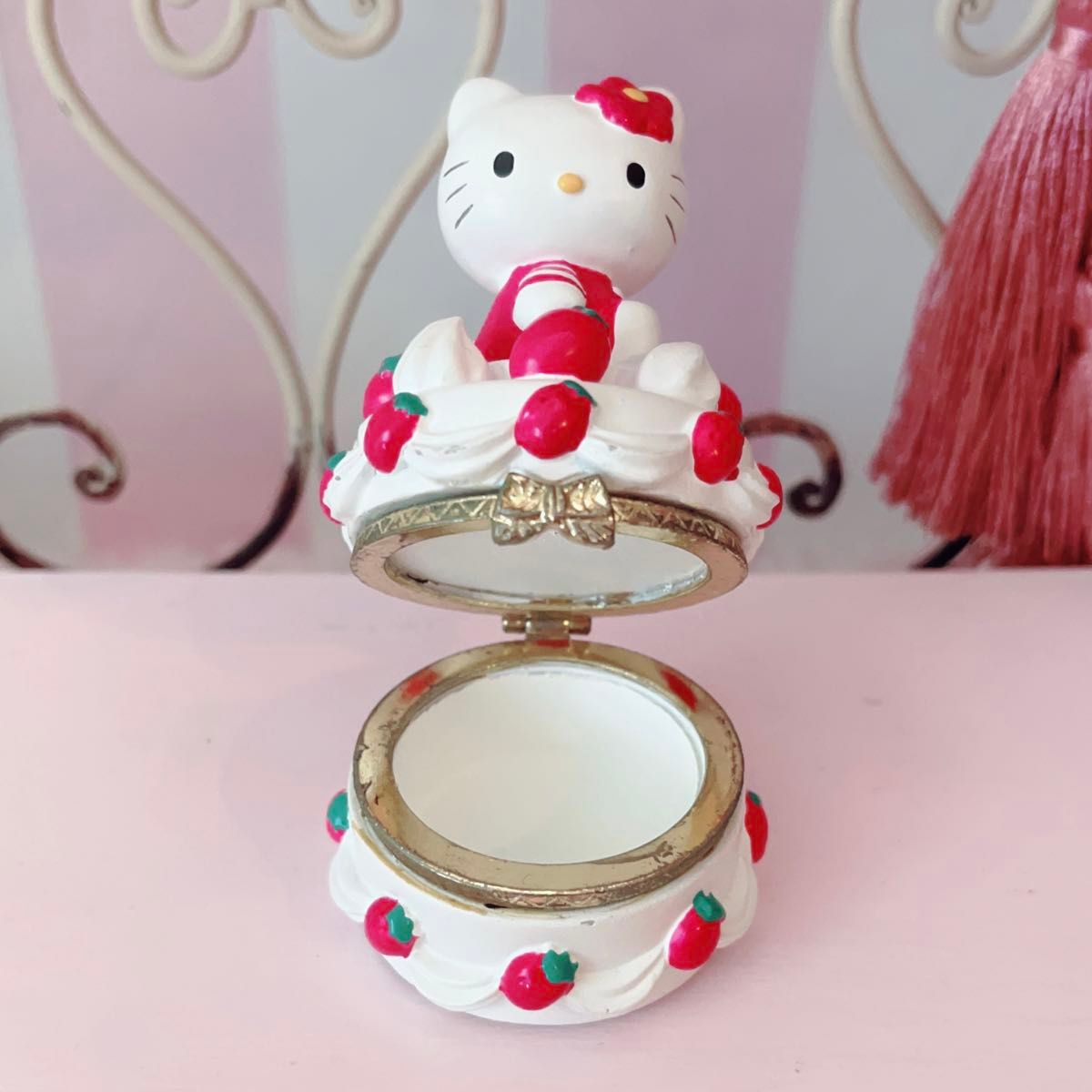 ハローキティ イチゴケーキ型 小物入れ 1998年製｜Yahoo!フリマ（旧