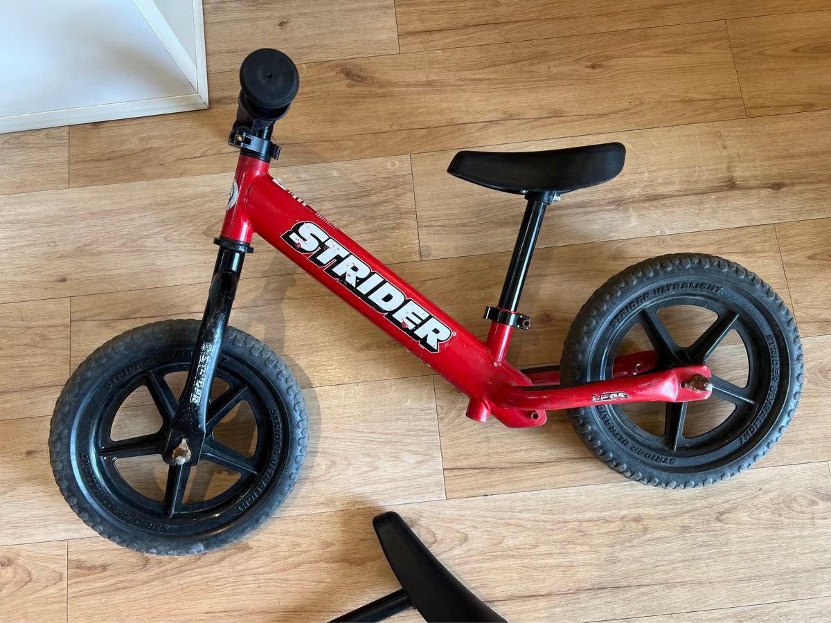 中古 ストライダー キックバイク STRIDER バランスバイク 自転車 子供