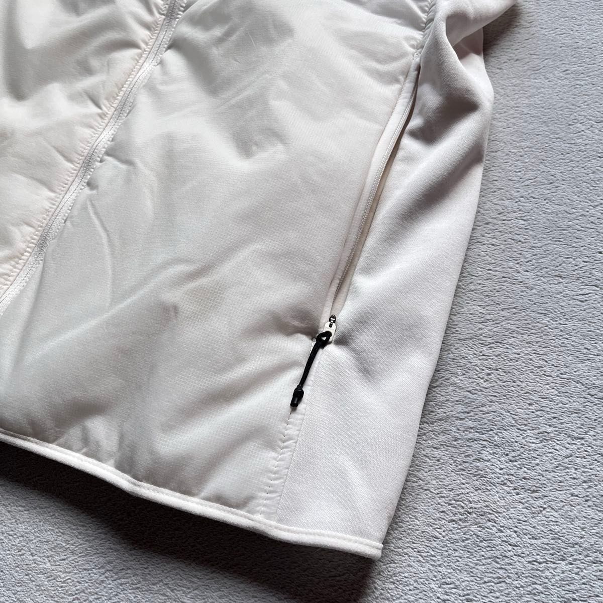 NIKE THERMA-FIT ナイキ ランディビジョン エアロレイヤー ドット柄