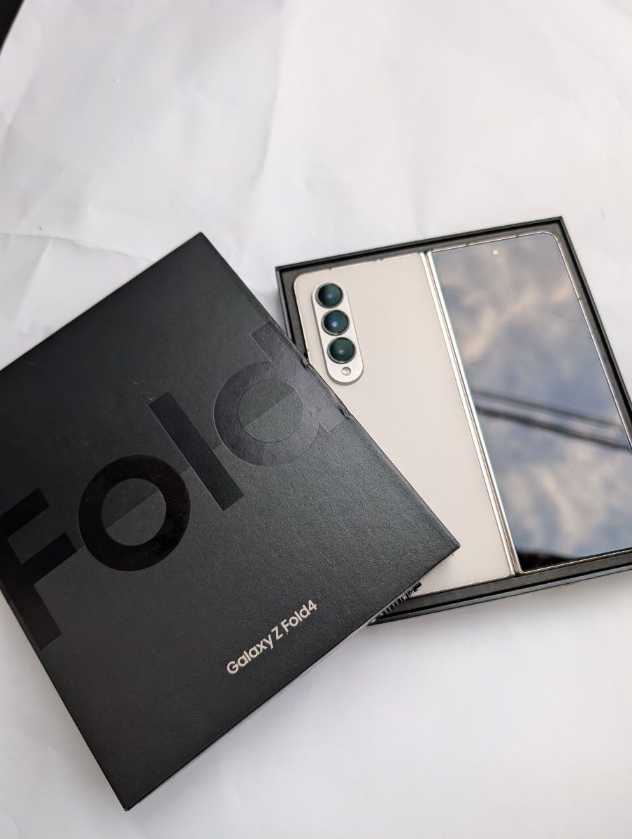美品 Galaxy Z Fold 4 256GB SIMフリー 韓国版｜Yahoo!フリマ（旧