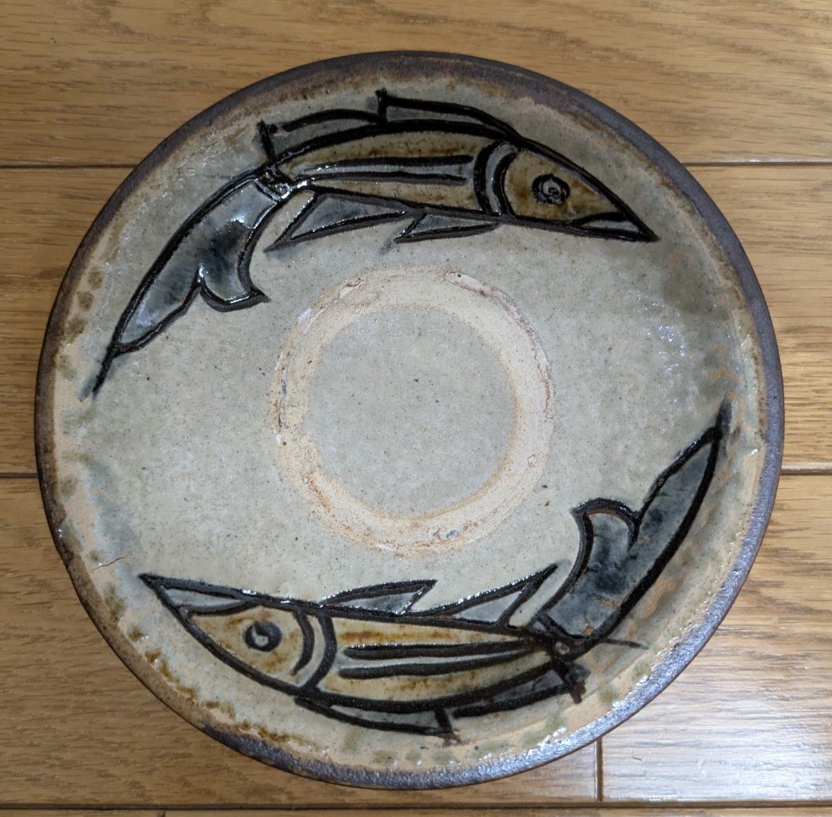 人間国宝 金城次郎 2客セット 壺屋焼 人間国宝 金城次郎作 魚文