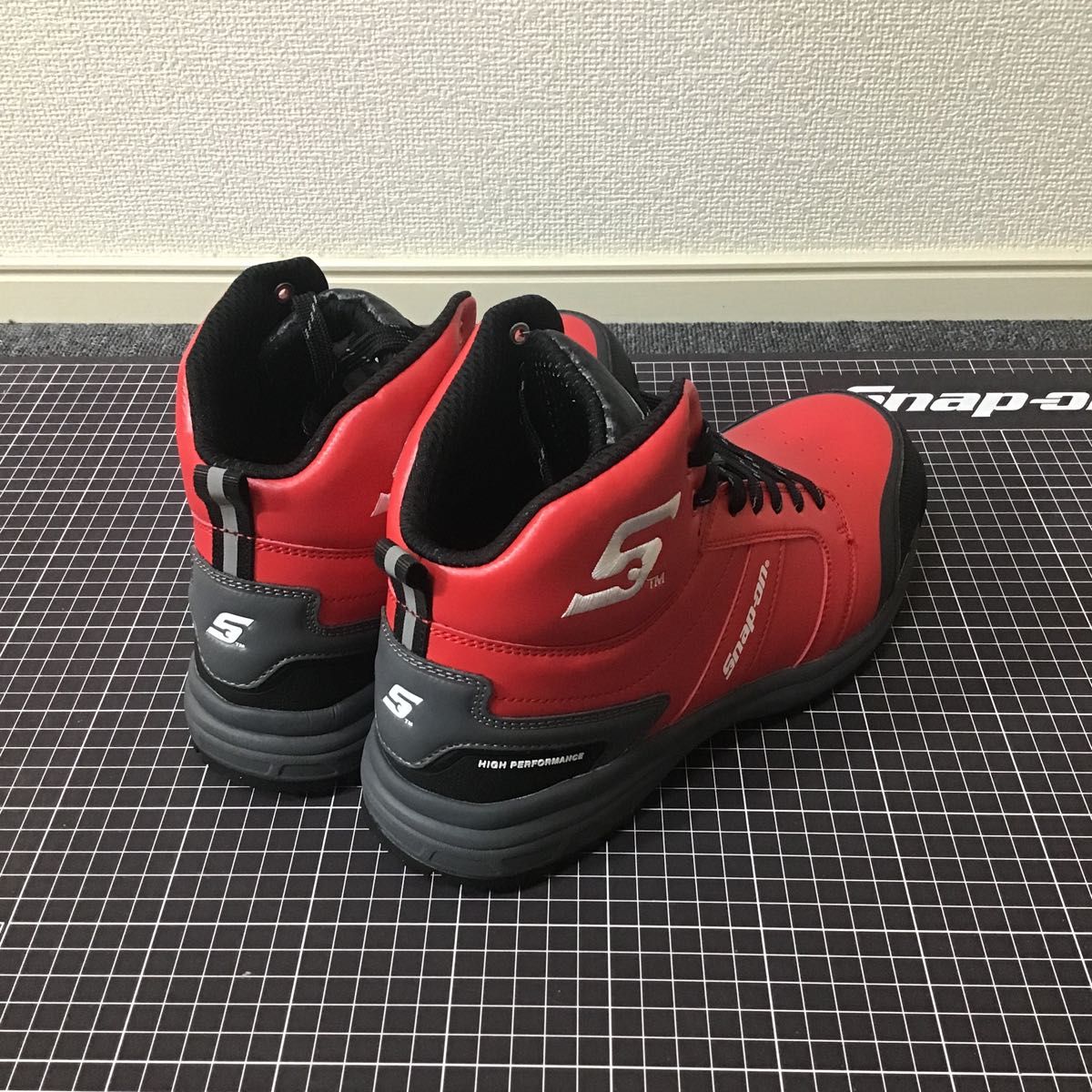 未使用 スナップオン ワークシューズ 安全靴 26 0cm ハイカット レッド