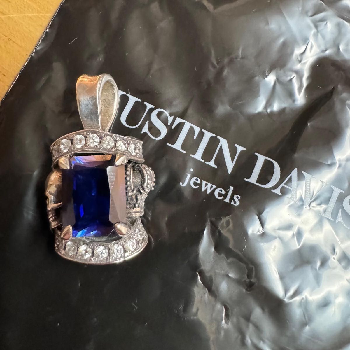 ジャスティンデイビス SPJ553 Glam Rox ネックレス 定価49 500円