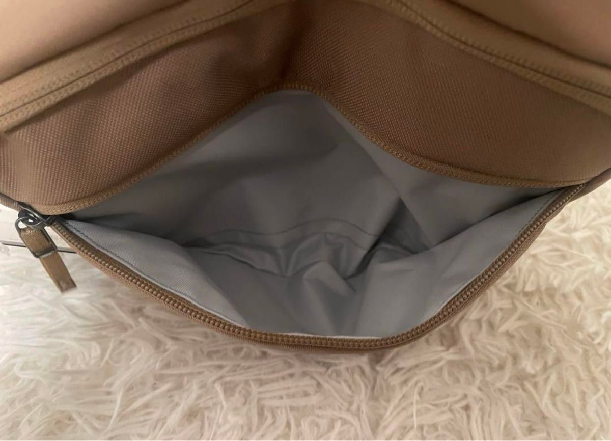 アークテリクス マンティス2 ショルダーバッグ ベージュ ブラウン