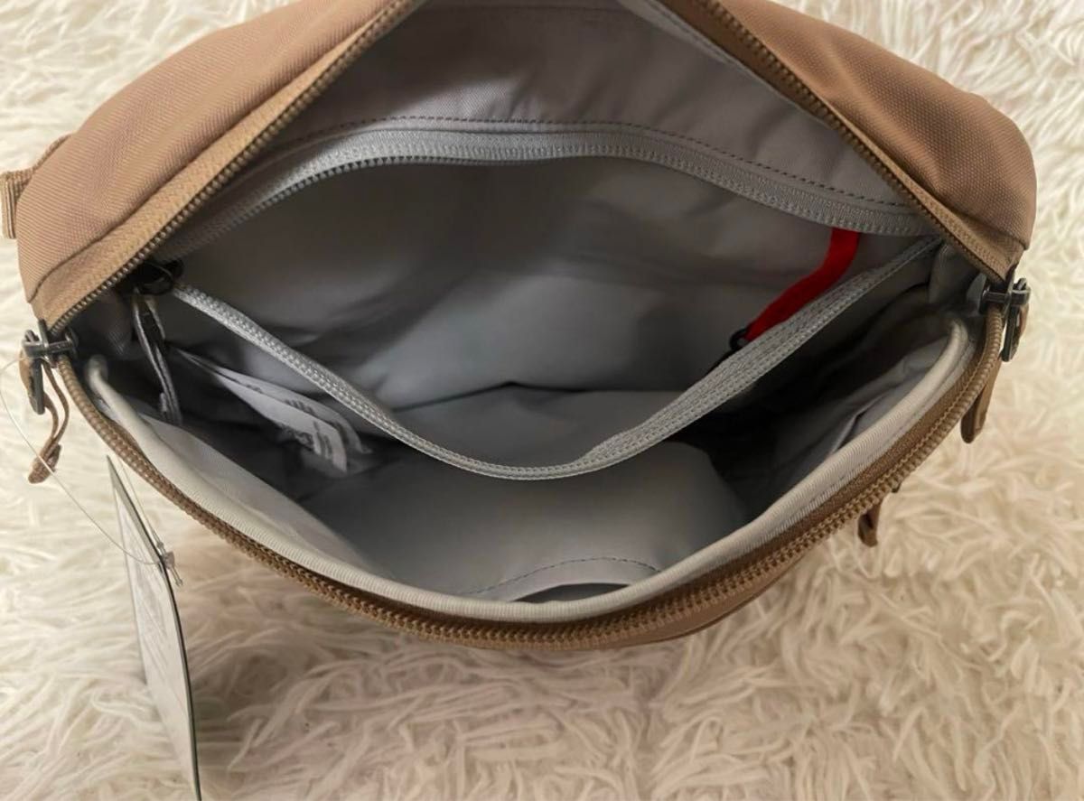 アークテリクス マンティス2 ショルダーバッグ ベージュ ブラウン