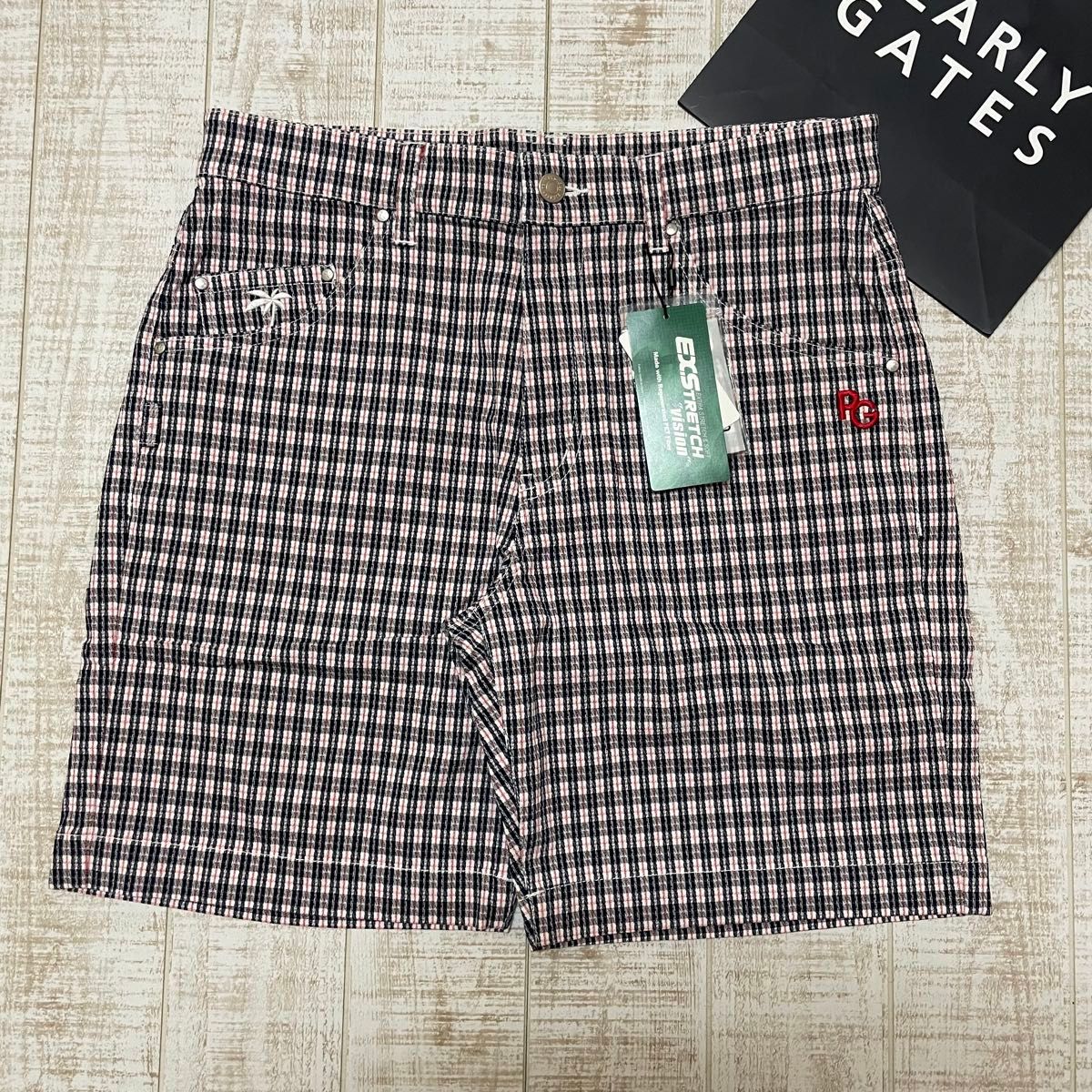 新品 パーリーゲイツ ハーフパンツ チェック柄 赤黒 Mサイズ（4