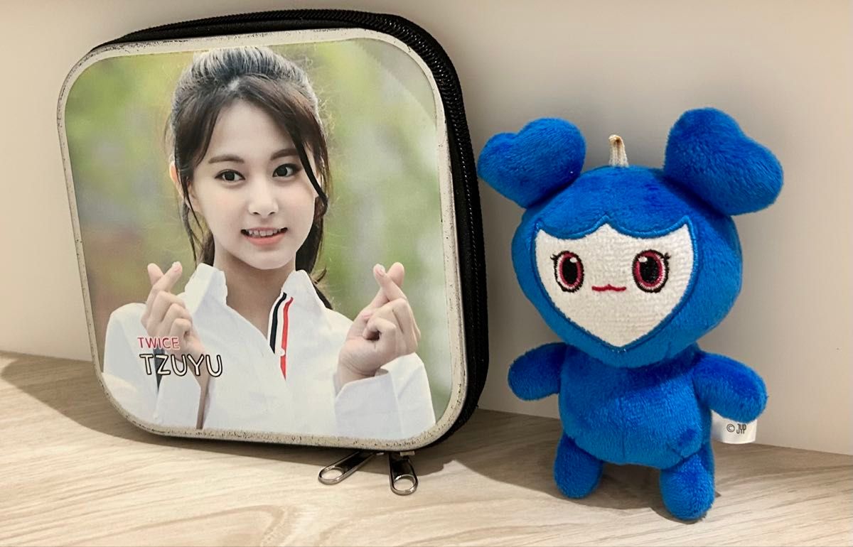 TWICE ツウィ ラブリー ツブリー ぬいぐるみ キーホルダー JYP公式