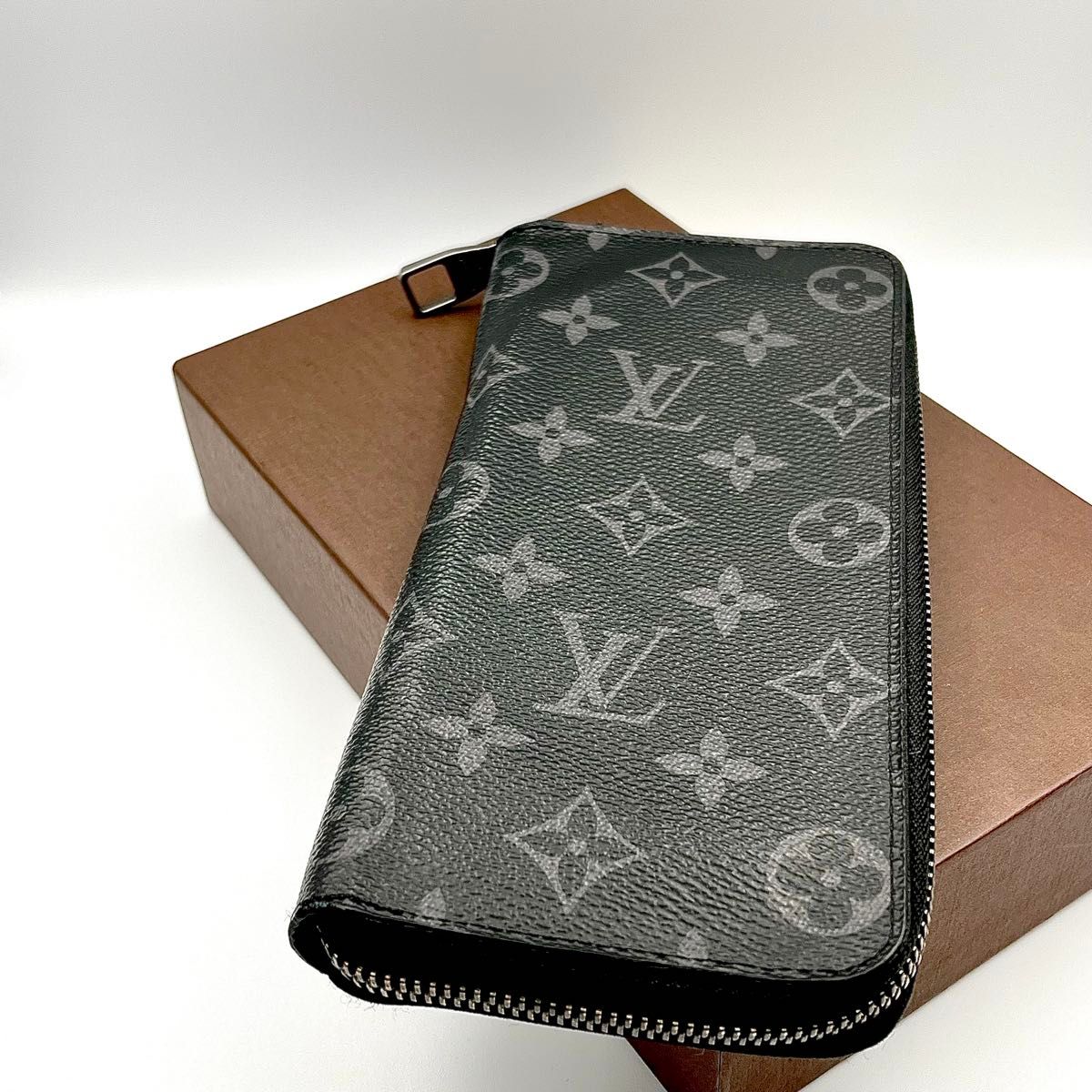 LOUIS VUITTON ルイヴィトン ジッピーウォレット ヴェルティカル