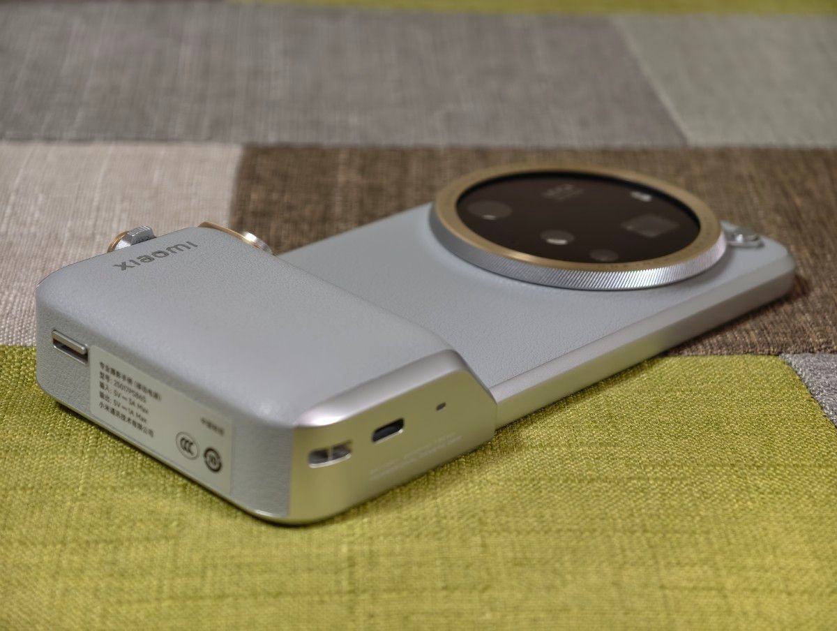 白キット付】Xiaomi 15 Ultra 16GB 512GB 専用 Photography Kit 付属