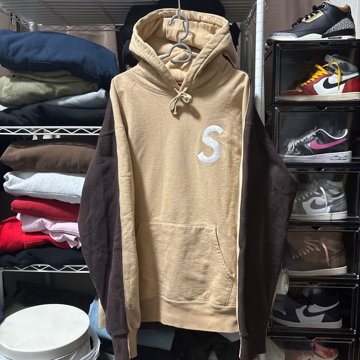 コムドットゆうた着用】supreme 茶 Sロゴパーカー｜Yahoo!フリマ（旧