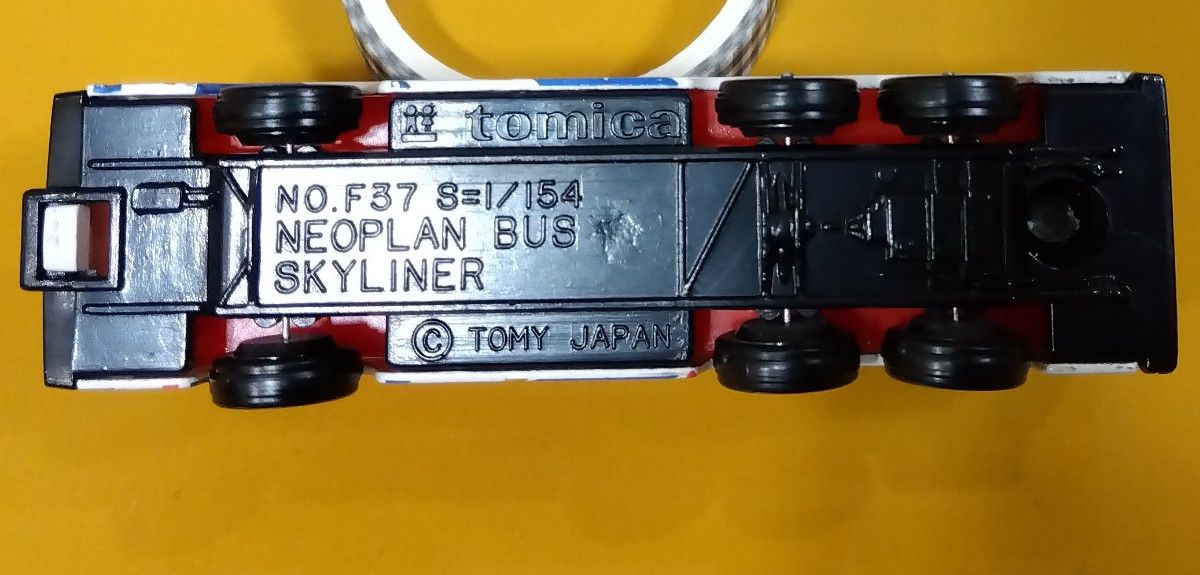 美品】トミカ 外国車シリーズ F37 ネオプランバス スカイライナー 2台