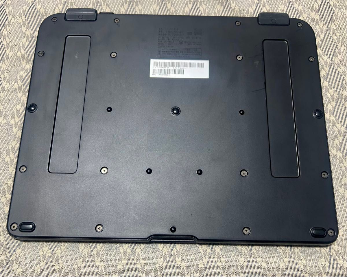 高性能第11世代 Core i5ARROWS Tab Q7311/FB ②