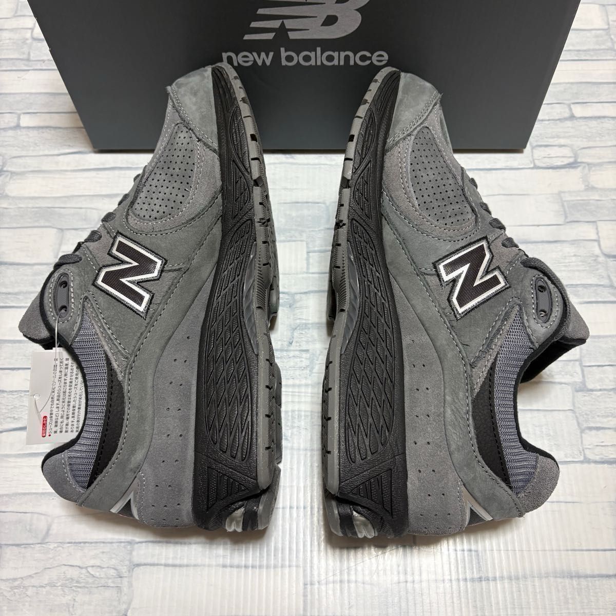 New Balance M2002REH 