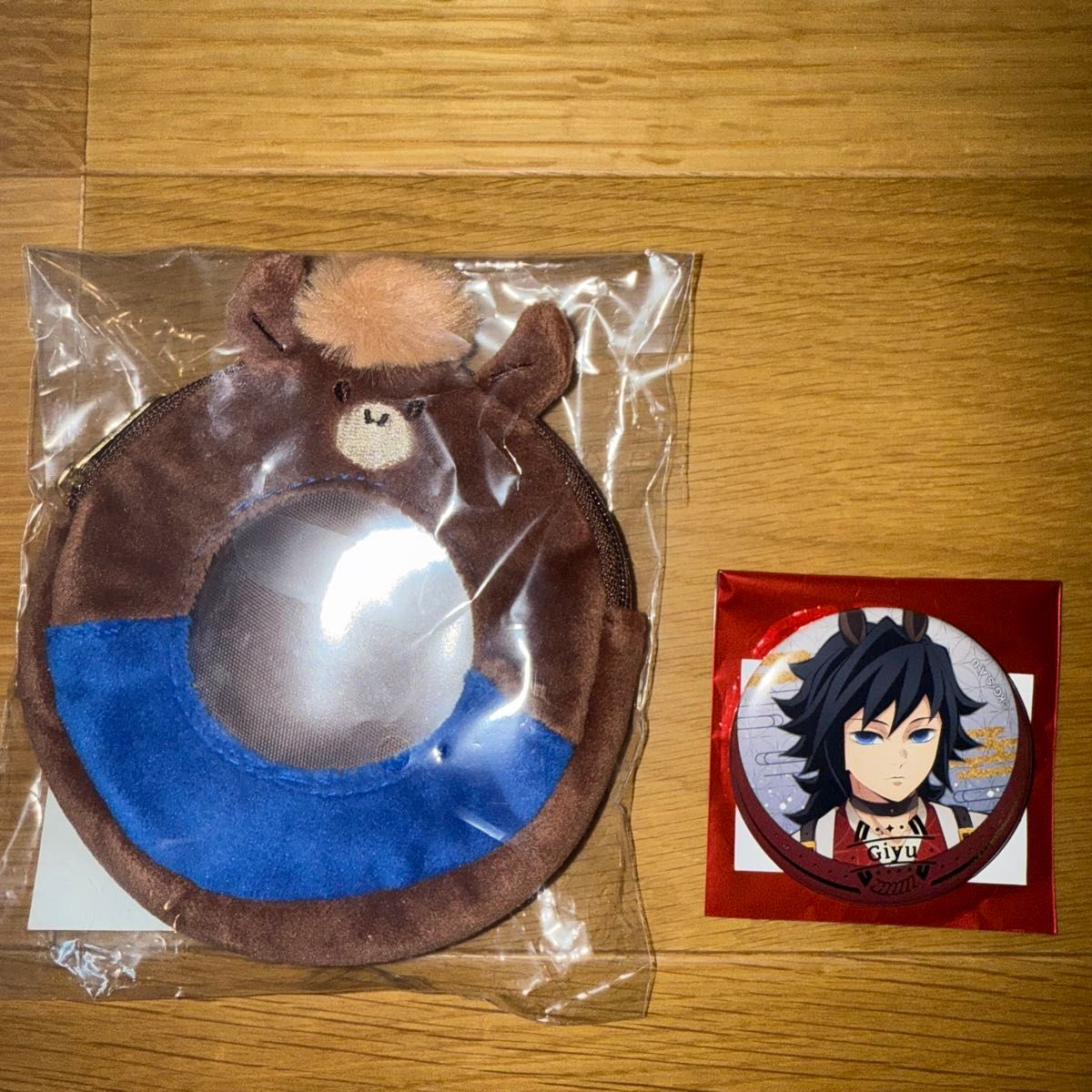 2点セット】鬼滅の刃 2026年 午年 ポーチ 箔押し缶バッジ 冨岡義勇