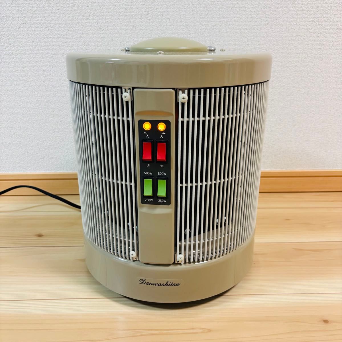 DAN1000-R16 暖話室 アールシーエス 遠赤外線輻射式パネルヒーター