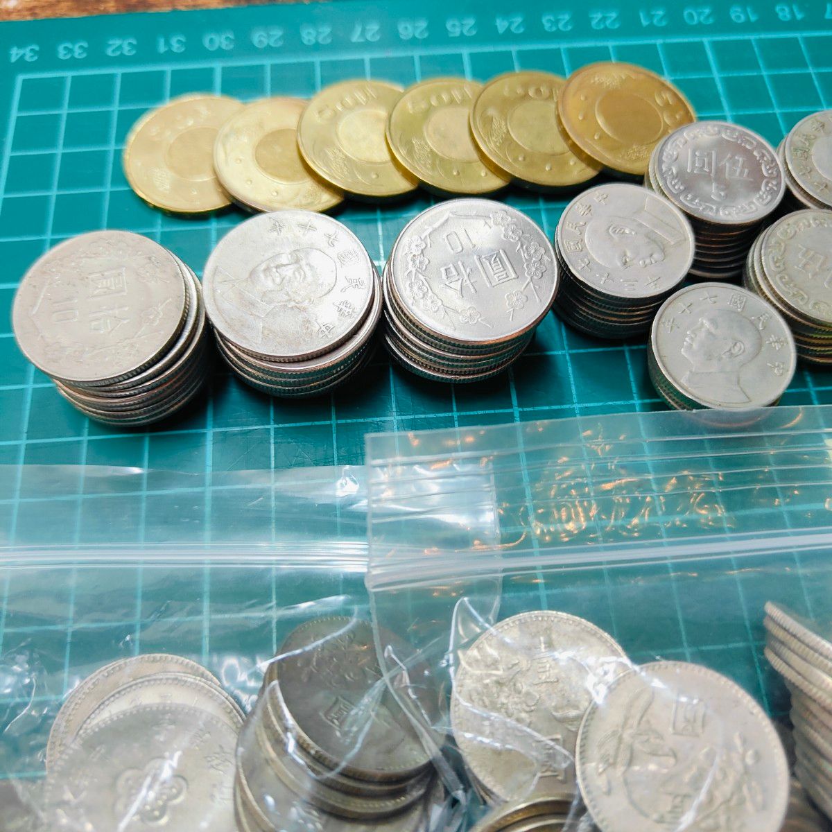 台湾ドル 1050ドル分 まとめ 外国硬貨旧硬貨コイン｜Yahoo!フリマ（旧