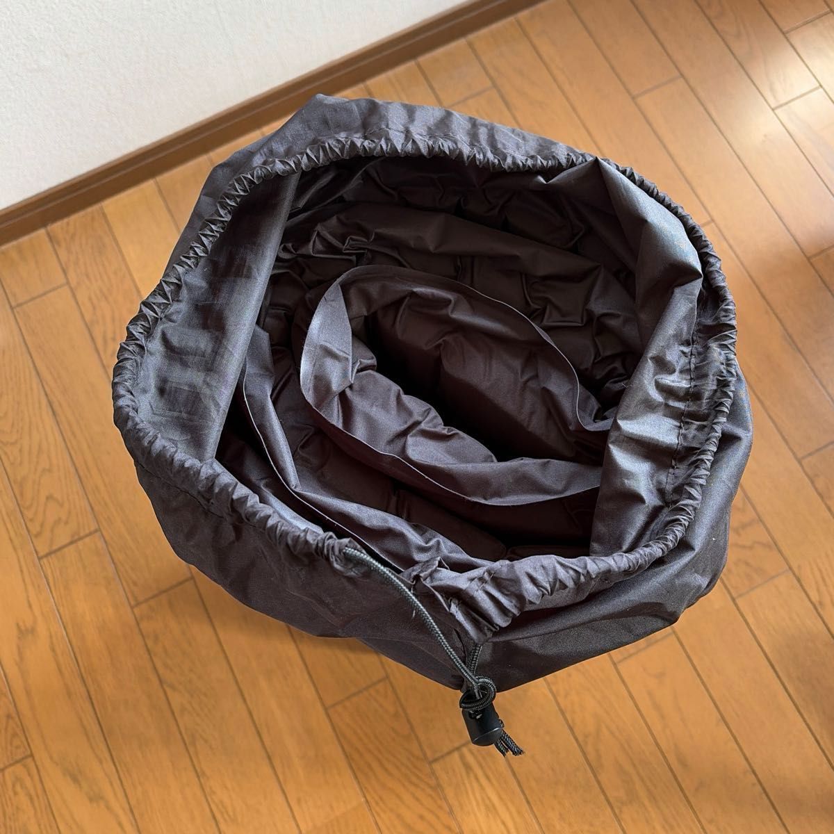 ワークマン 汚れが落ちやすい角張10cmインフレーターマット ブラック