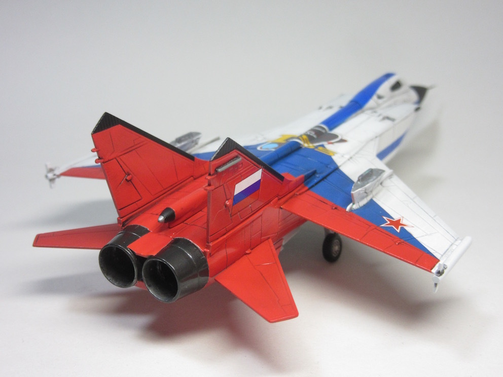 Yahoo!オークション - 1/144 「夜光雲のサリッサ」MiG-31 セマルグル