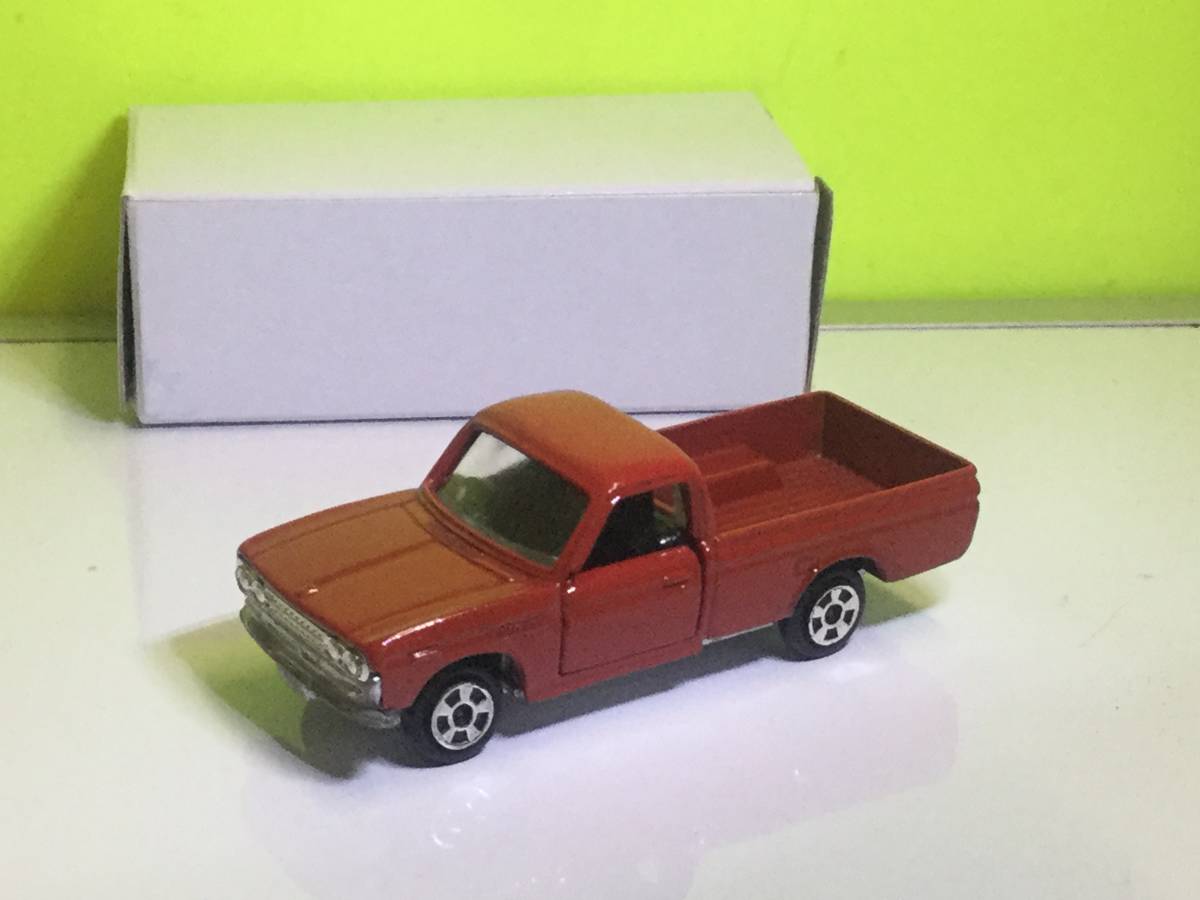 Yahoo!オークション - トミカ ダットサン トラック 香港製