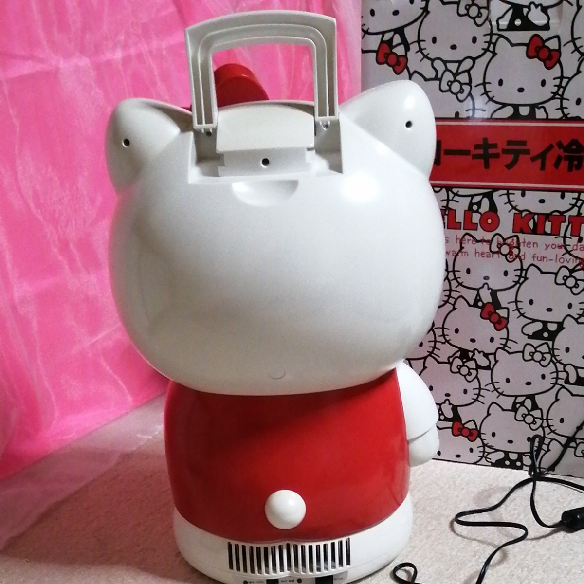 ハローキティ ミニ冷蔵庫 赤