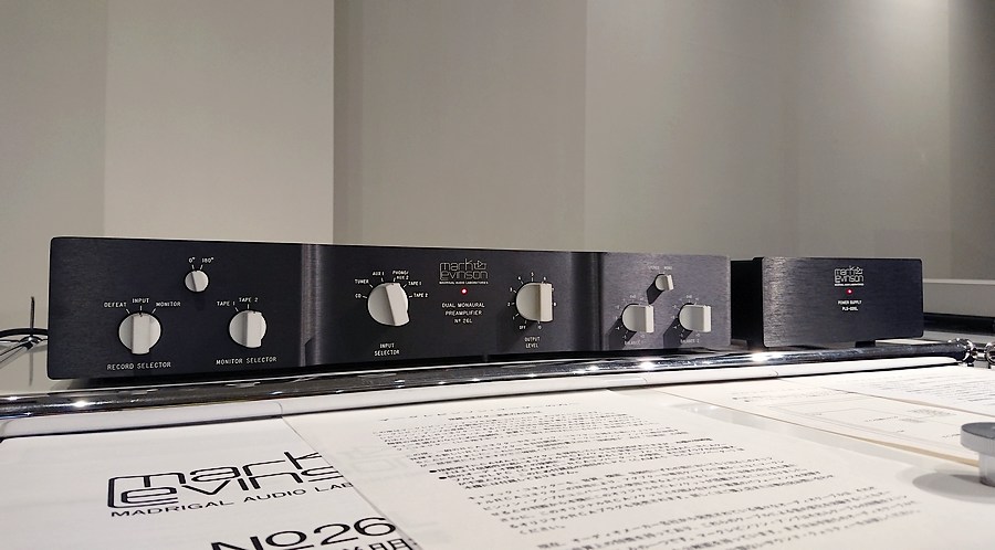 Mark Levinson No.26L BALACE used preamp -