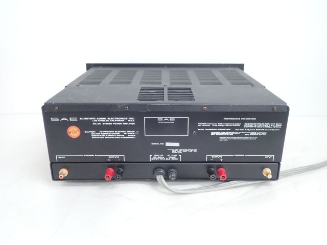 高額買取実施中!!】パワーアンプ SAE 2600