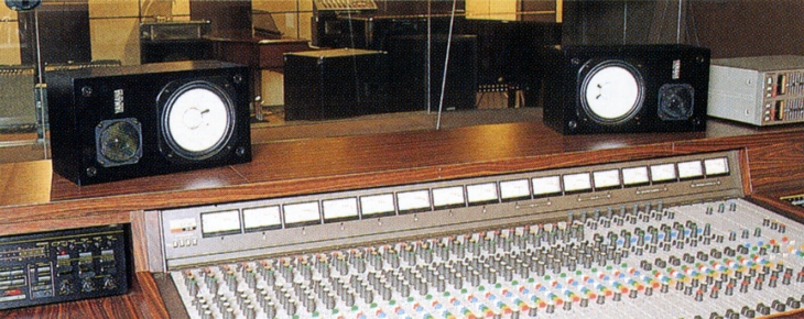 YAMAHA NS-10Mの仕様 ヤマハ