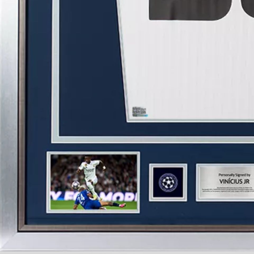 ヴィニシウスJr【直筆サイン入り】レアルマドリード ホームユニホーム