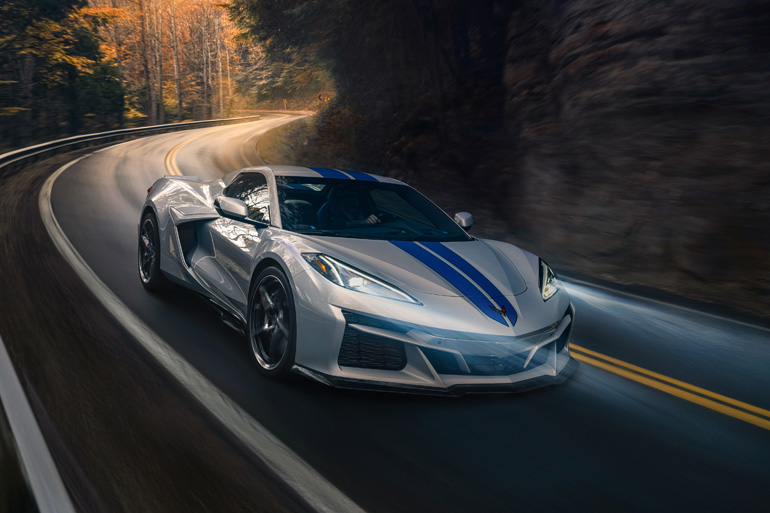 0-60mphは2.5秒、1/4マイルを10.5秒で駆け抜ける！シボレーが史上最速