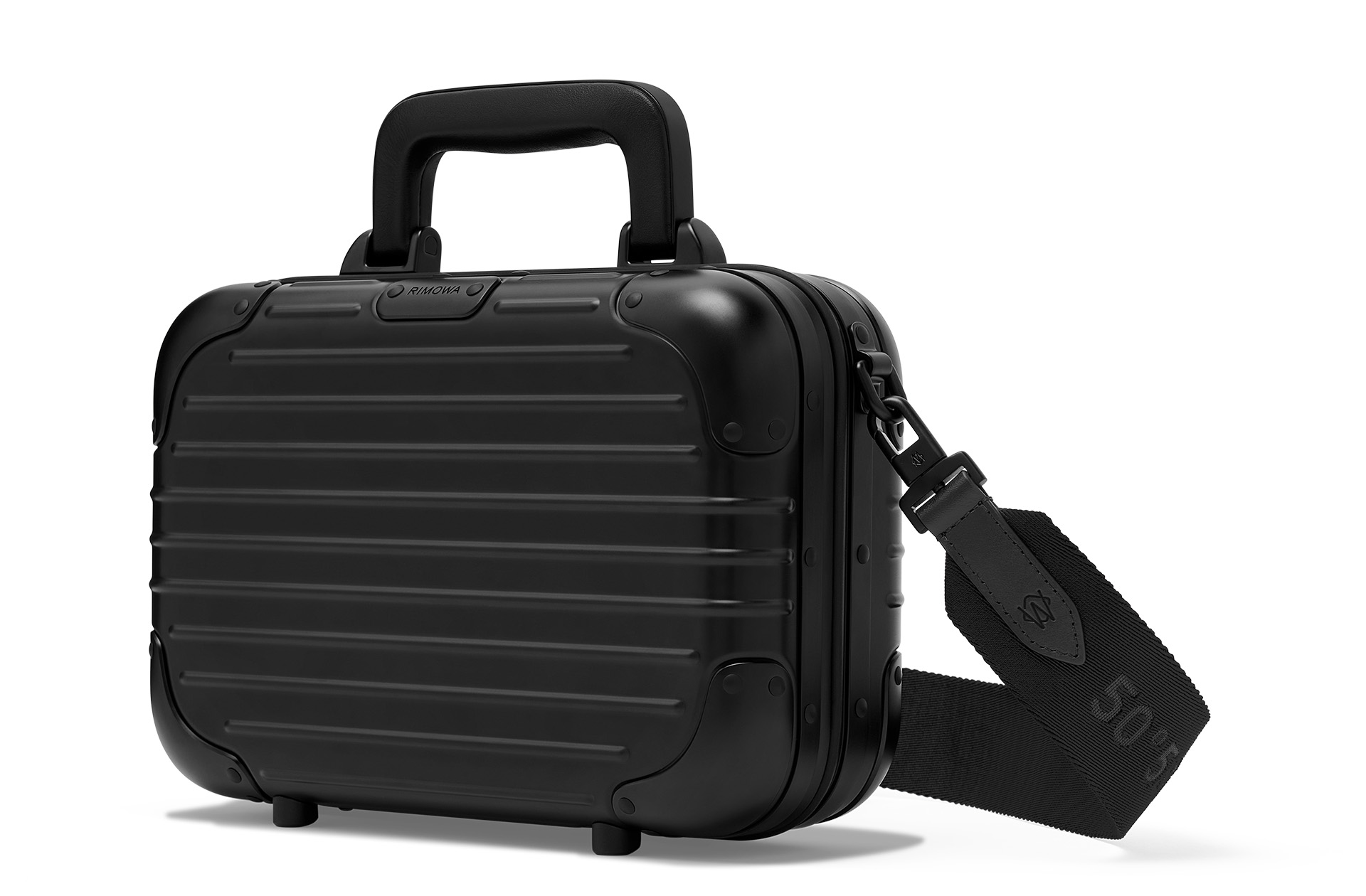 RIMOWAがブランドアイコンの機能性とエレガンスを融合させた