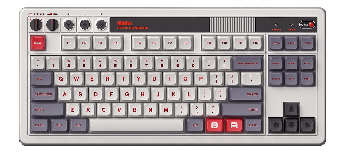 ファミコン風メカニカルキーボード「Retro Mechanical Keyboard」海外