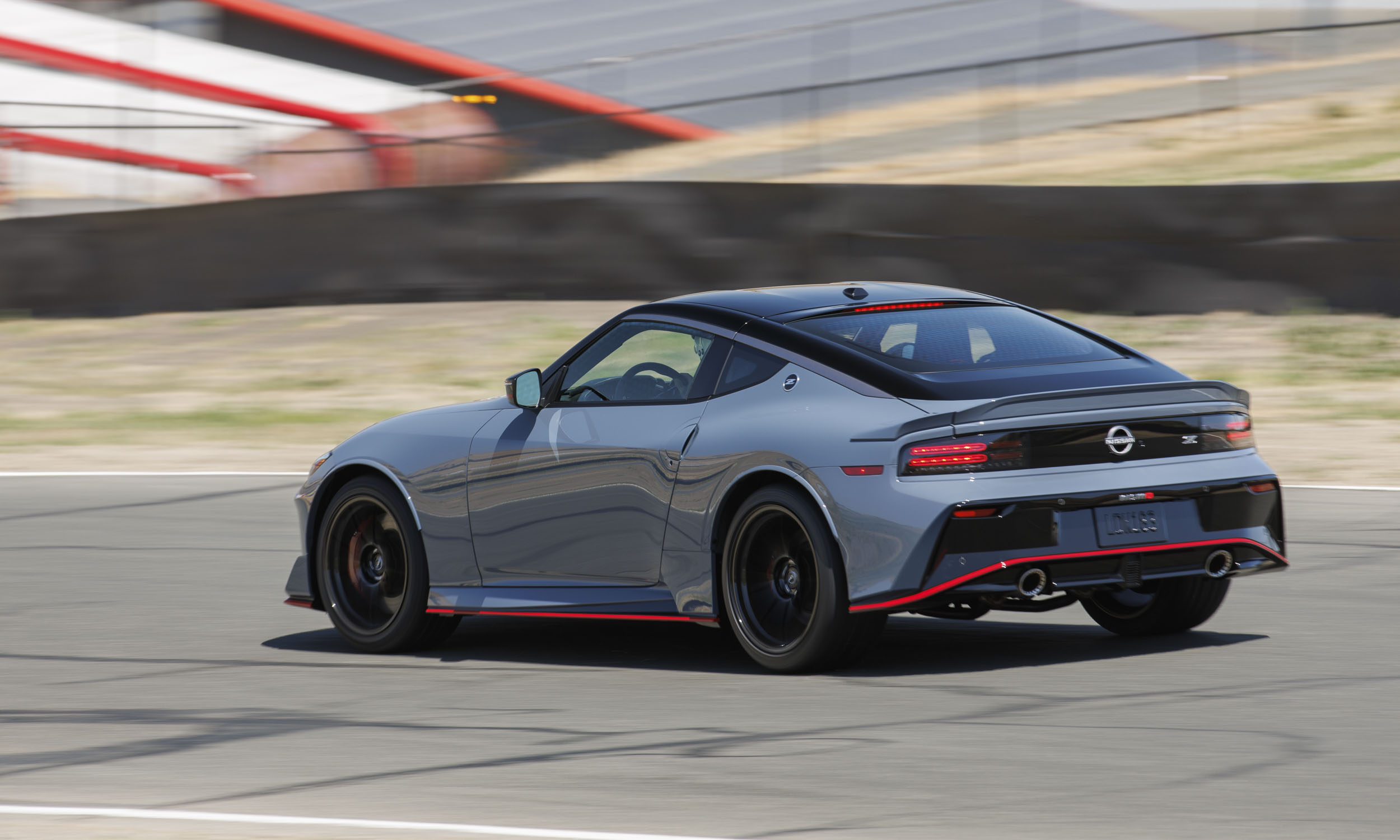 High-Performance Nissan Z NISMO Arrives - autoNXT.net