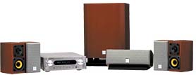 デノン、幅210mmのAVアンプを採用したホームシアターシステム