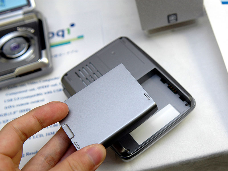 PQI、HD出力も可能なポータブルビデオプレーヤー