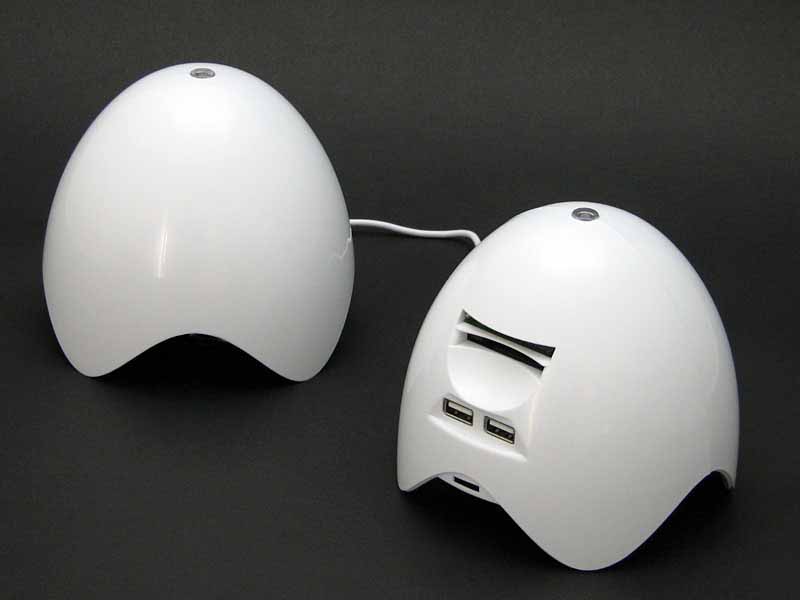 エバーグリーン、カードリーダにもなる“たまご型”USBスピーカー