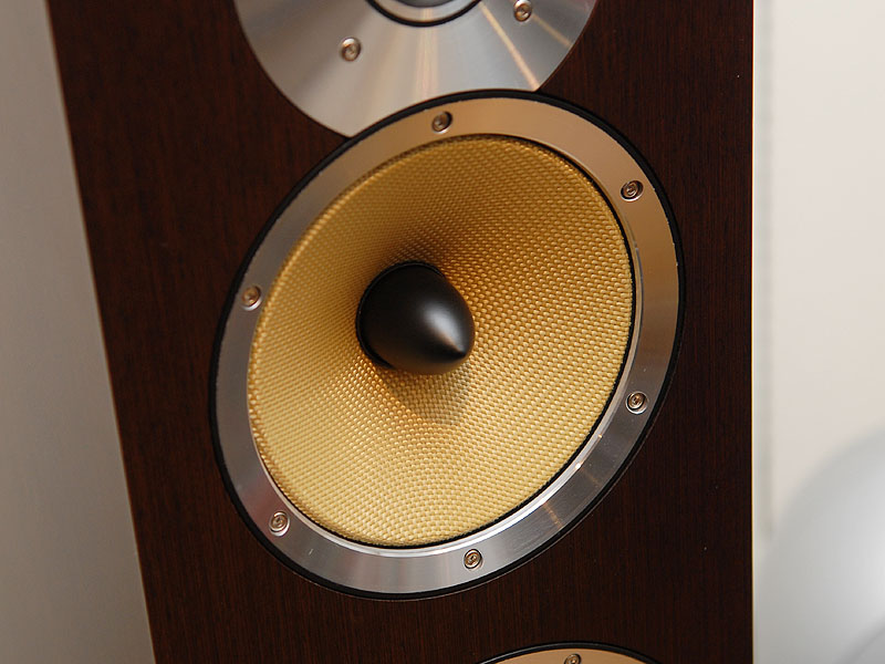 マランツ、B&Wの低価格「CMシリーズ」トールボーイ/センター