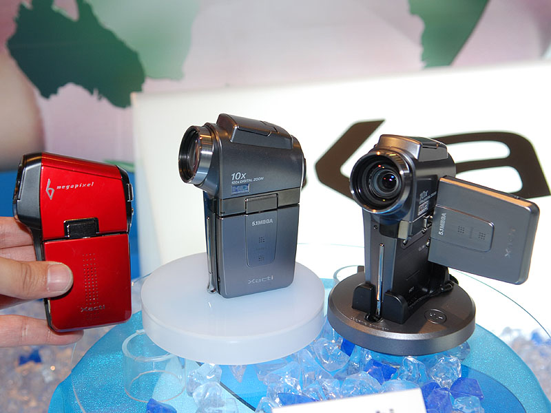 三洋、720p MPEG-4撮影可能なハイビジョン「Xacti」