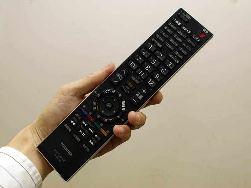 東芝、2006年モデル「REGZA Z2000」を新リモコンに対応
