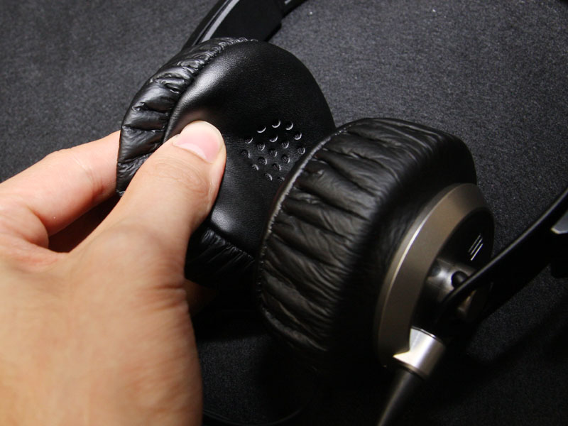 ソニー、低域重視の新ヘッドフォン「EXTRA BASS」シリーズ