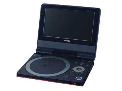 東芝、薄型化した7型ポータブルDVD「ポータロウ」