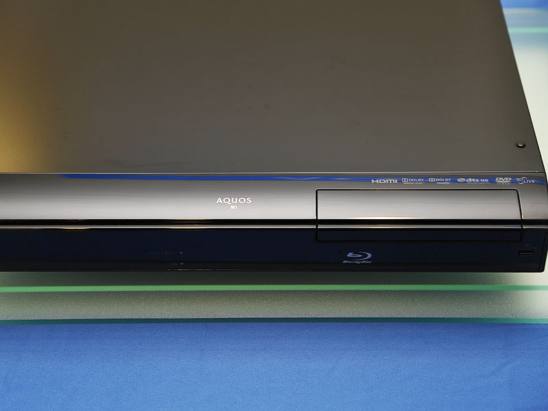 シャープ、実売4万円のBlu-ray Discプレーヤー