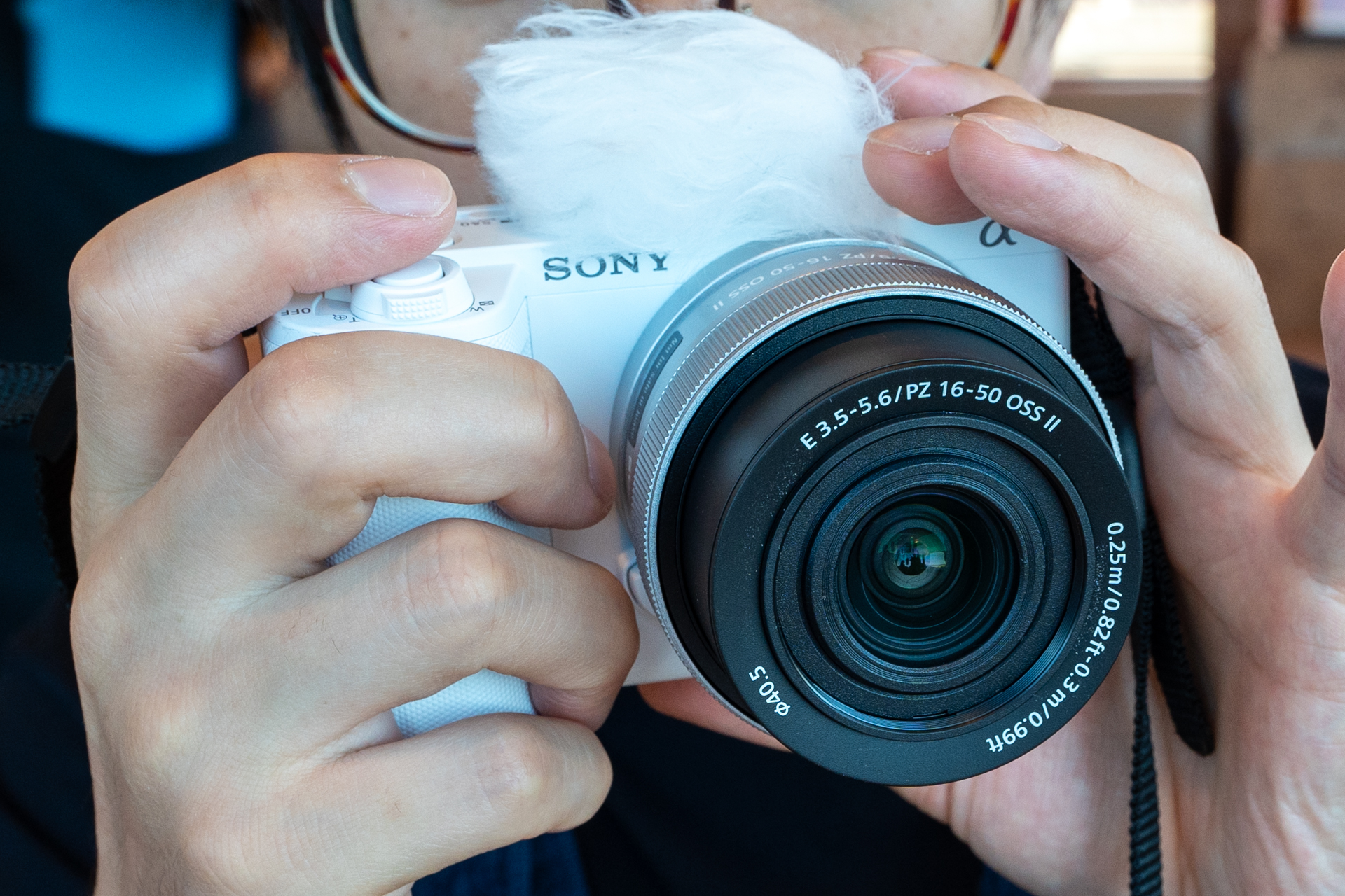 ミニレビュー】バッテリー持ち超強化。ソニー「ZV-E10 II」は旅カメラ