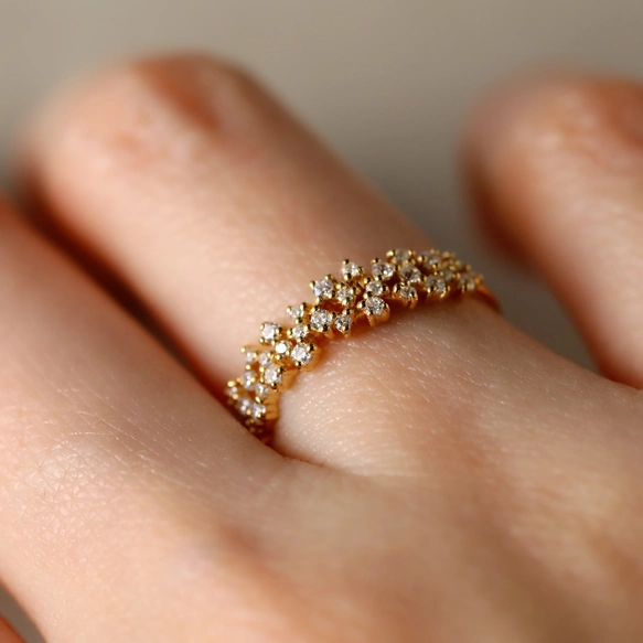 K18・プラチナ〉sparkleメレダイヤモンドリング スパークルリング