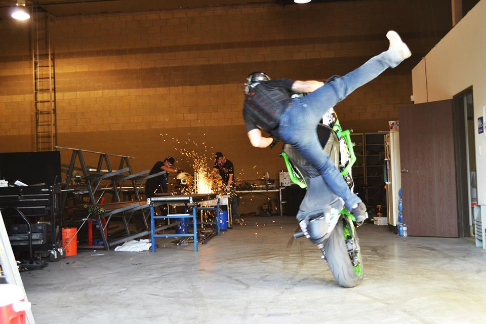 ZX-6R (13-22) デザインが美しいIMPAKTECH製 サブケージ｜AxxL