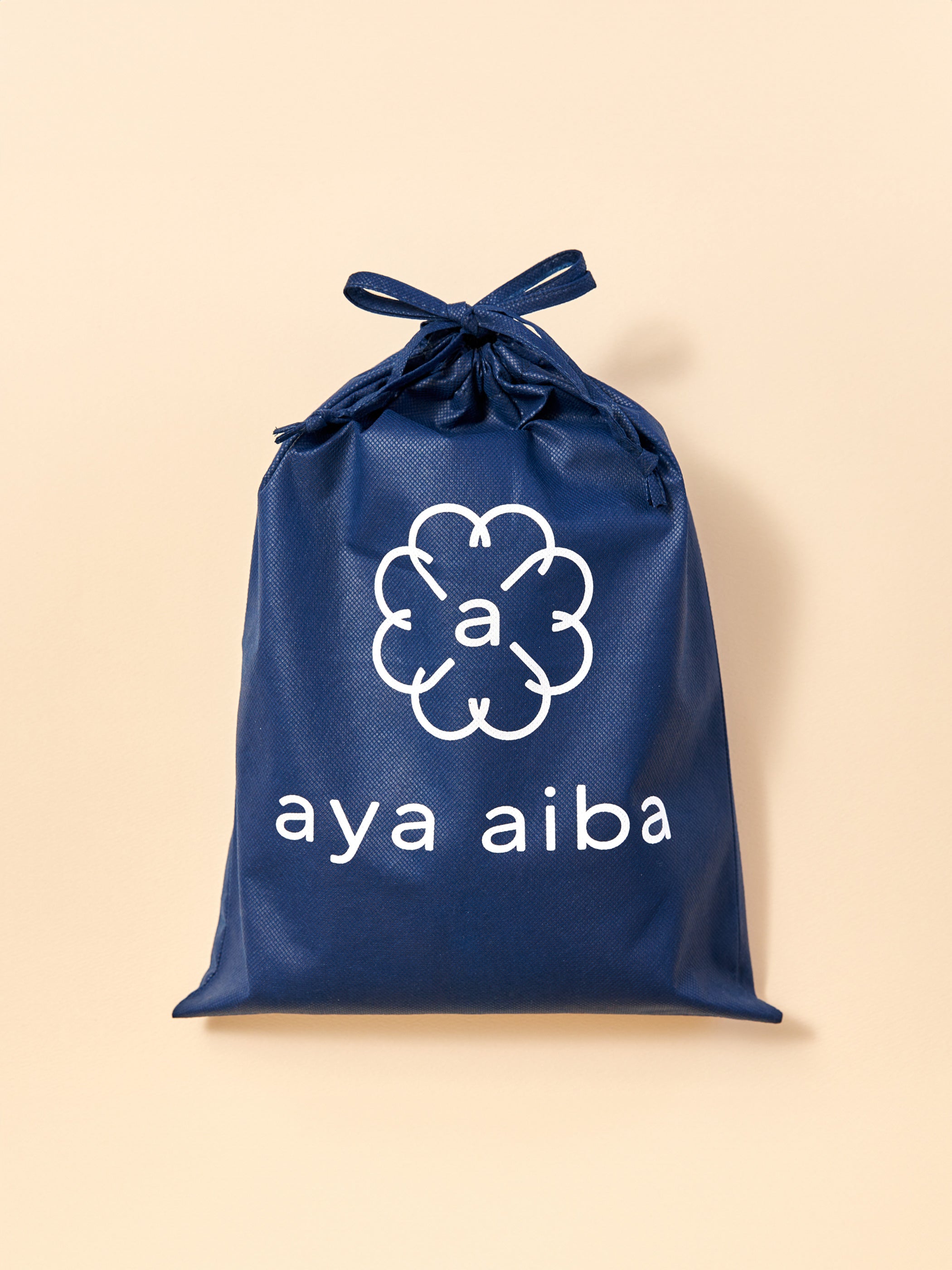 愛波あや監修 遮光シート