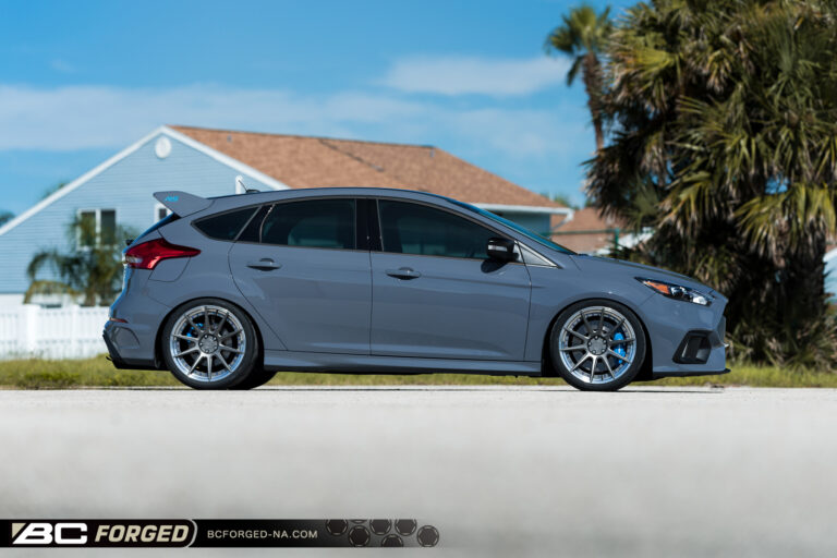 JASON'S FORD FOCUS RS – 19X9.5″ HCS04S W/ 265/30/19 R888R - BC