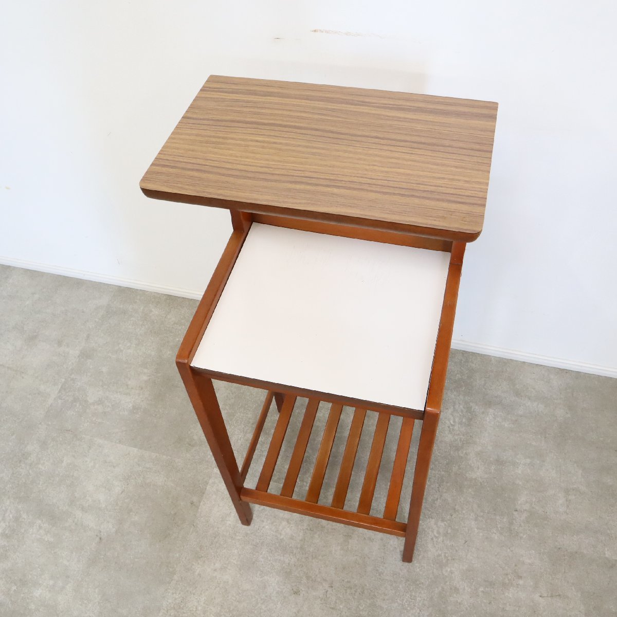 オールドカリモクのレトロな電話台 – バナルオンラインショップ（BANUL